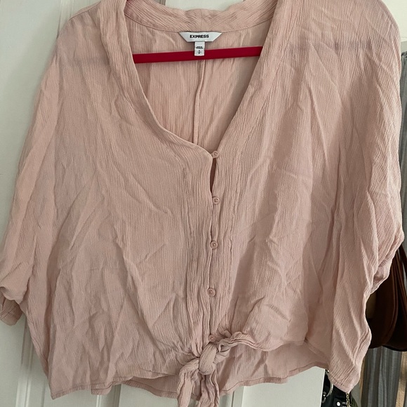 Express, cute spring top! - Picture 1 of 2